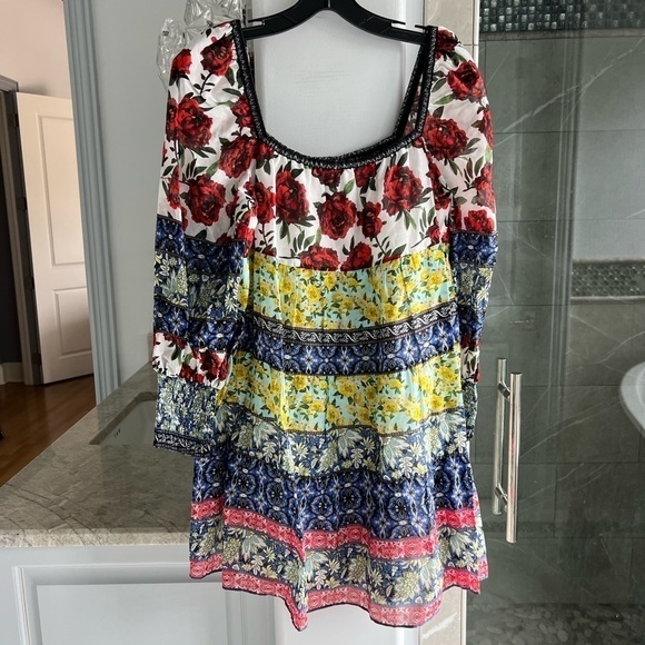 Alice + Olivia Rowen Smocked-Cuff Square-Neck Tunic Dress - Picture 7 of 11